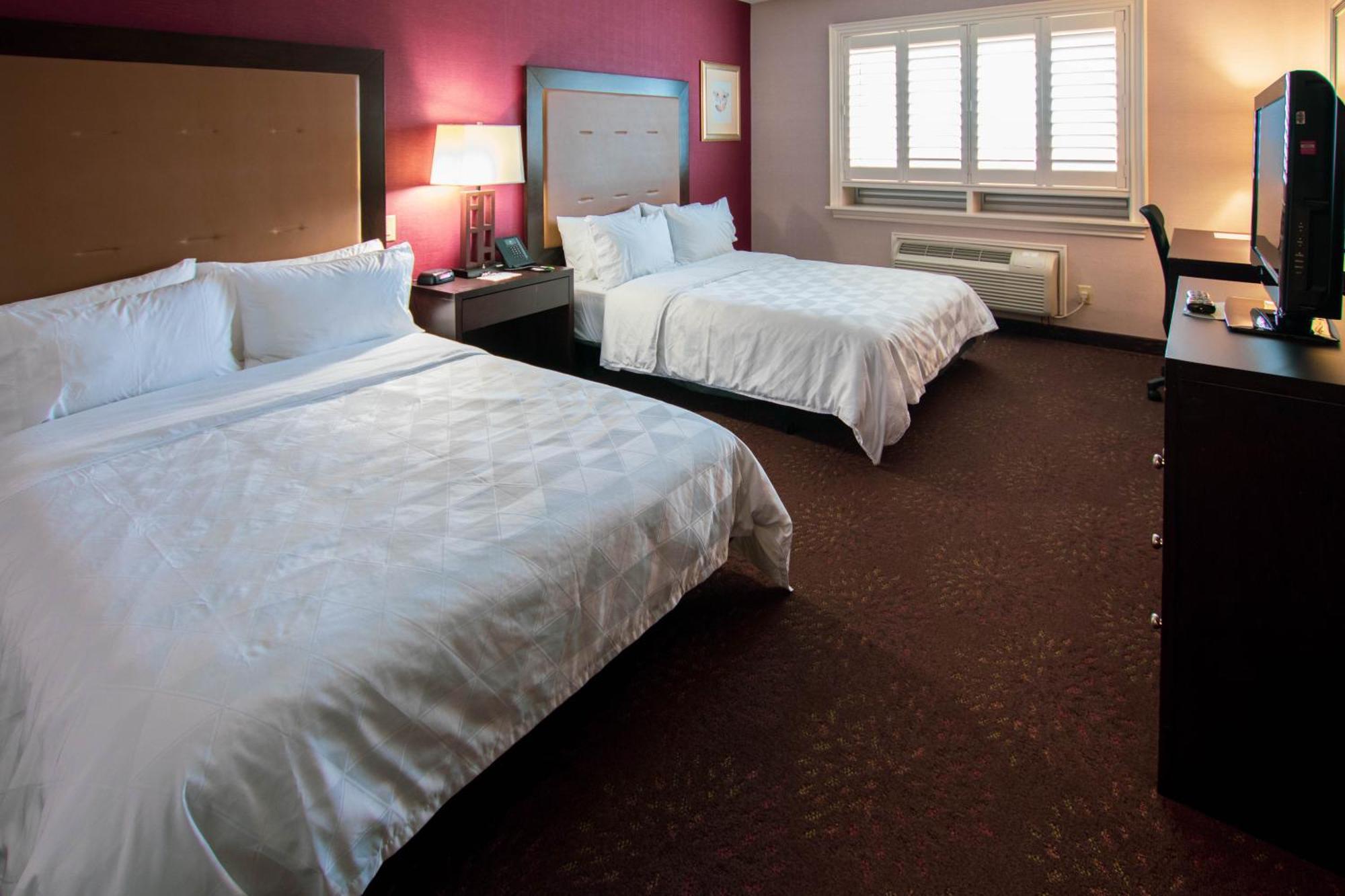 Holiday Inn Hotel & Suites St.Catharines-Niagara By Ihg Saint Catharines Exterior photo