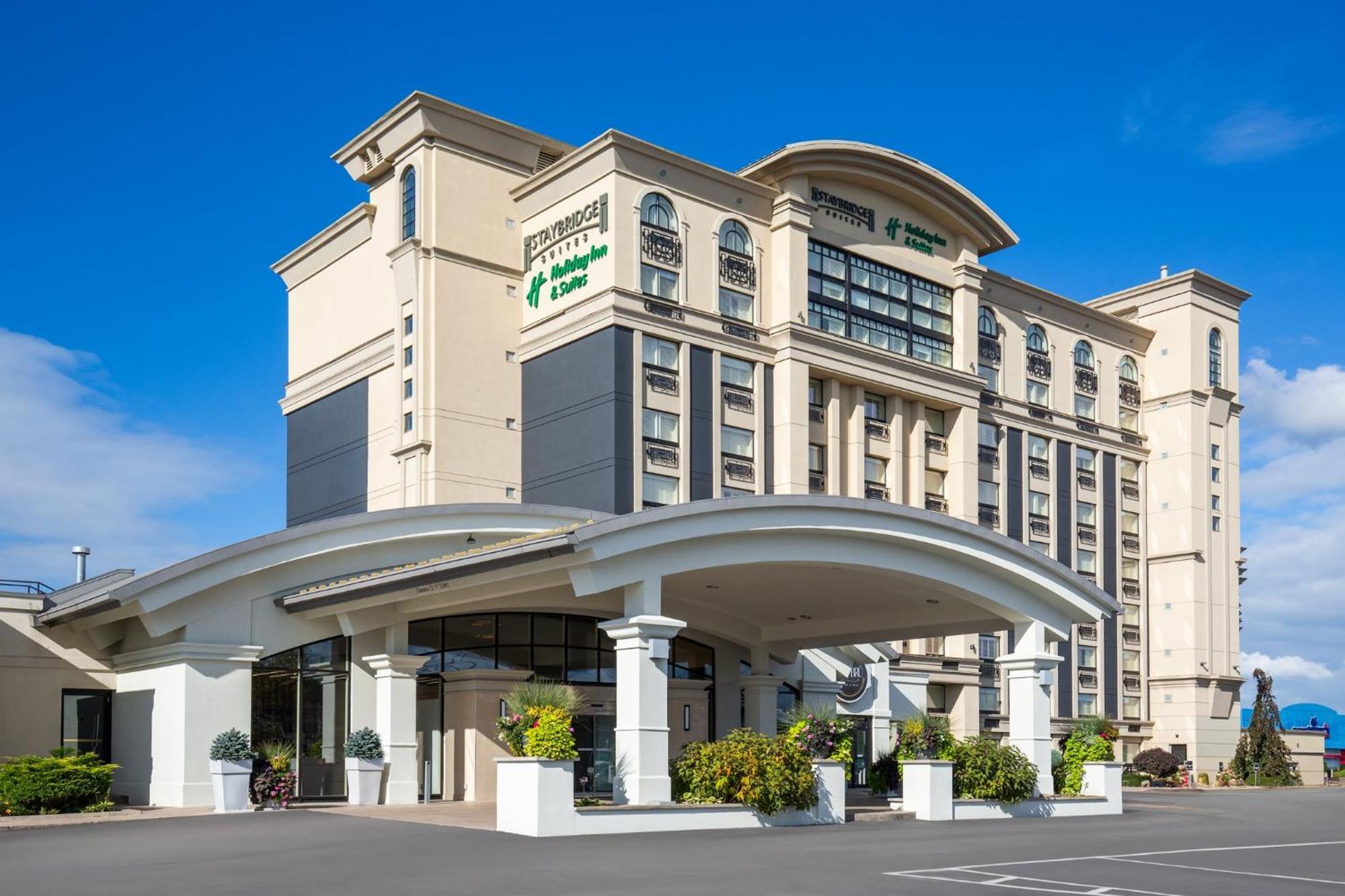 Holiday Inn Hotel & Suites St.Catharines-Niagara By Ihg Saint Catharines Exterior photo